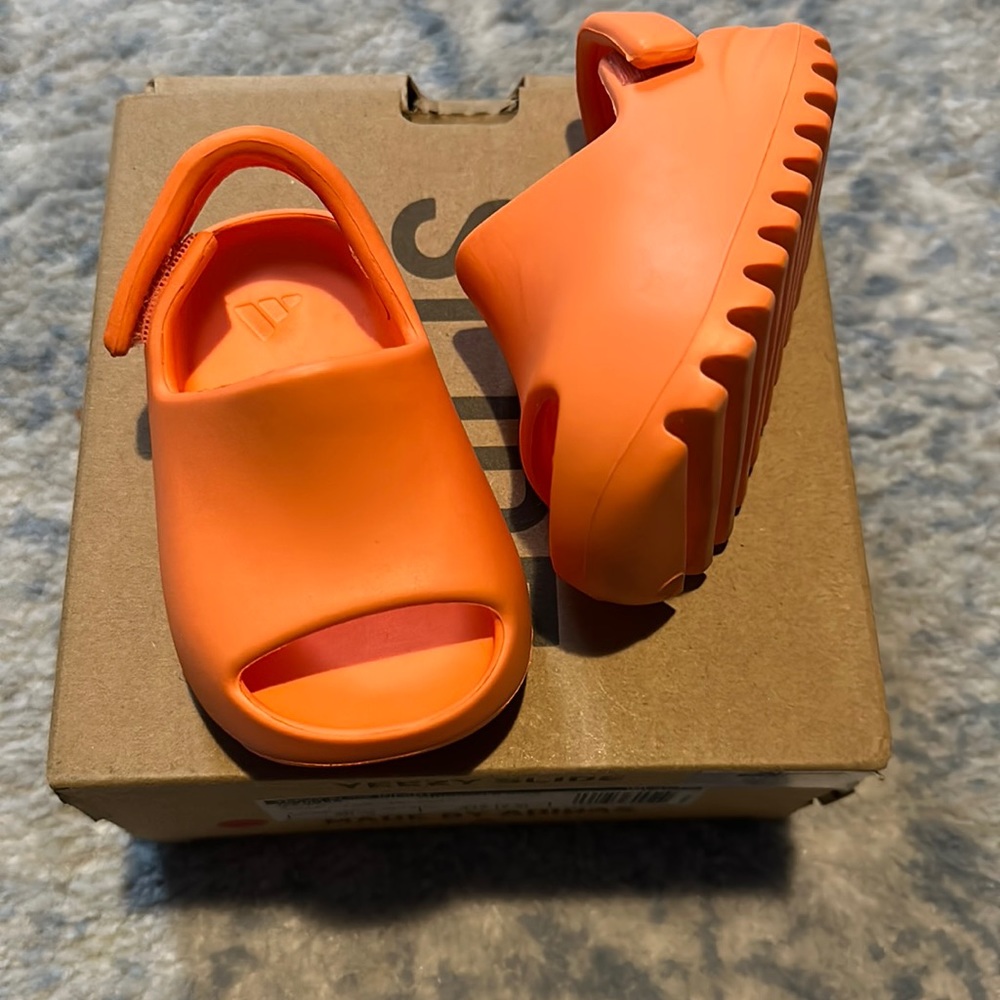 Yeezy Slide